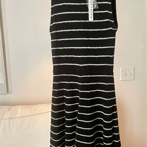 Alice + Olivia Black NWT White Stripe Knit Dress Size XS